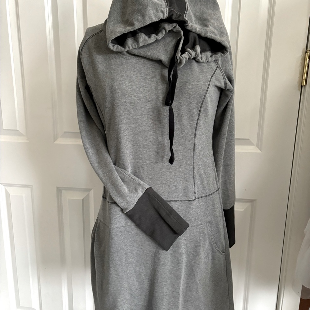 Columbia women’s hooded dress M